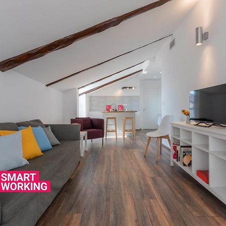Apartamento Mansarda Svizzera By Wonderful Italy Turín Exterior foto