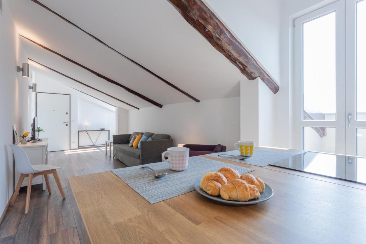 Apartamento Mansarda Svizzera By Wonderful Italy Turín Exterior foto